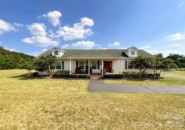 Homes for sale in Jefferson, SC | 1132 Sandhills Rd, Jefferson, SC 29718 | MLS# 4400256