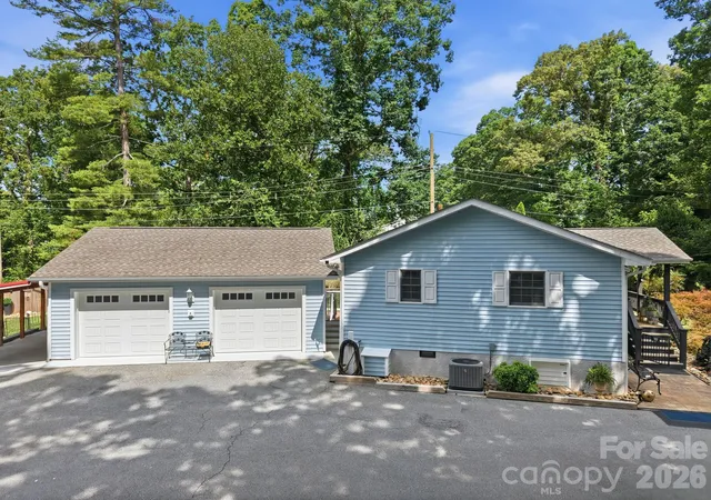4th image of 220 Bradshaw Ave, Hendersonville, NC 28792 | MLS# 4400261