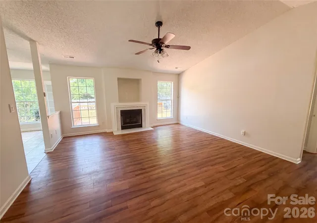 Homes for sale in Charlotte, NC | 6318 Whispering Brook Ct, Charlotte, NC 28216 | MLS# 4400278