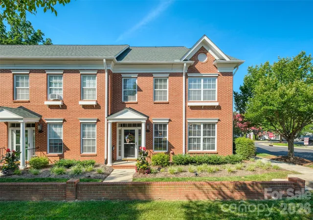 Homes for sale in Matthews, NC | 432 Park Square Pl, Matthews, NC 28105 | MLS# 4400280