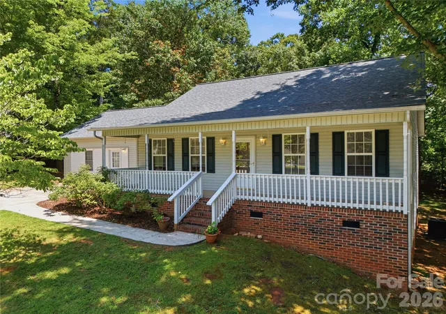 Photo 1 of Single family home for sale at 147 Valley Glen Dr, Troutman, NC 28166 | MLS# 4400282 | Listing updated on 2026-09-10