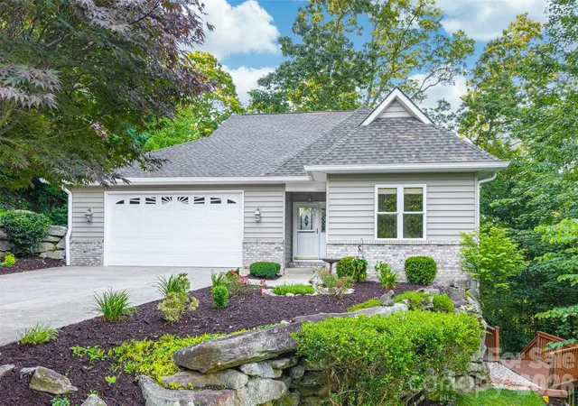 48th image of 299 Carriage Summitt Wy, Hendersonville, NC 28791 | MLS# 4400297