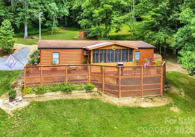Photo 1 of Single family home for sale at 488 Wards Branch Rd, Sugar Grove, NC 28679 | MLS# 4400306 | Listing updated on 2026-08-06