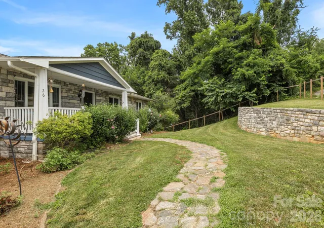 4th image of 26 Crestwood Dr, Arden, NC 28704 | MLS# 4400337