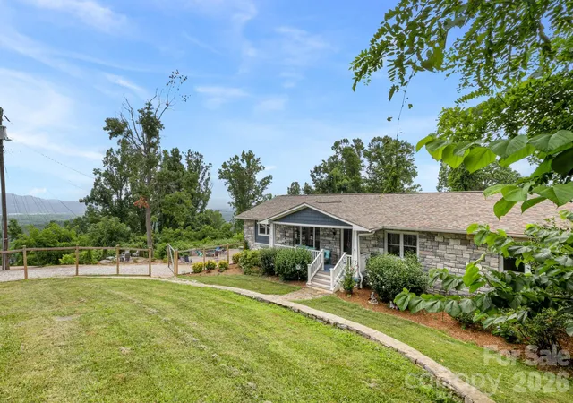 5th image of 26 Crestwood Dr, Arden, NC 28704 | MLS# 4400337