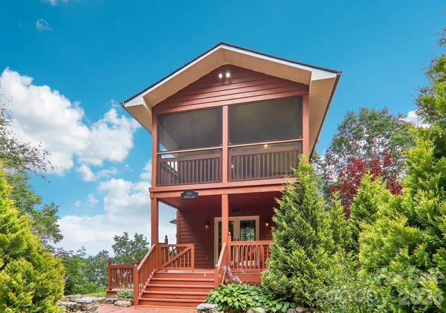 Photo 4 of Single family home for sale at 156 Simpson Ln, Maggie Valley, NC 28751 | MLS# 4400344 | Listing updated on 2026-07-23