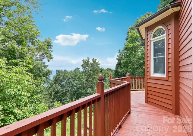 Photo 5 of Single family home for sale at 156 Simpson Ln, Maggie Valley, NC 28751 | MLS# 4400344 | Listing updated on 2026-07-23