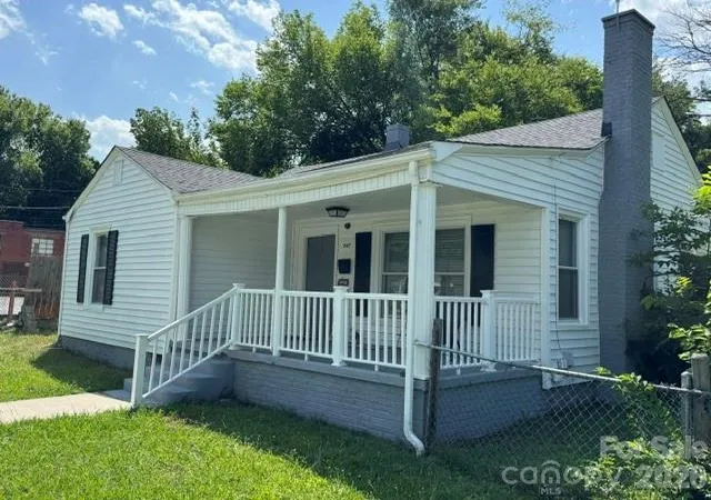 Photo 1 of Single family home for sale at 247 Cabarrus Ave E, Concord, NC 28025 | MLS# 4400350 | Listing updated on 2026-08-13