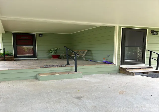 Homes for sale in Weaverville, NC | 28 S College St, Weaverville, NC 28787 | MLS# 4400351