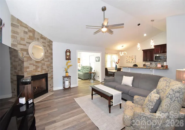 2nd image of 302 Watson Rd, Arden, NC 28704 | MLS# 4400355