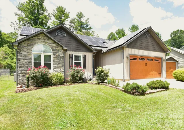 38th image of 302 Watson Rd, Arden, NC 28704 | MLS# 4400355