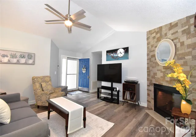 4th image of 302 Watson Rd, Arden, NC 28704 | MLS# 4400355