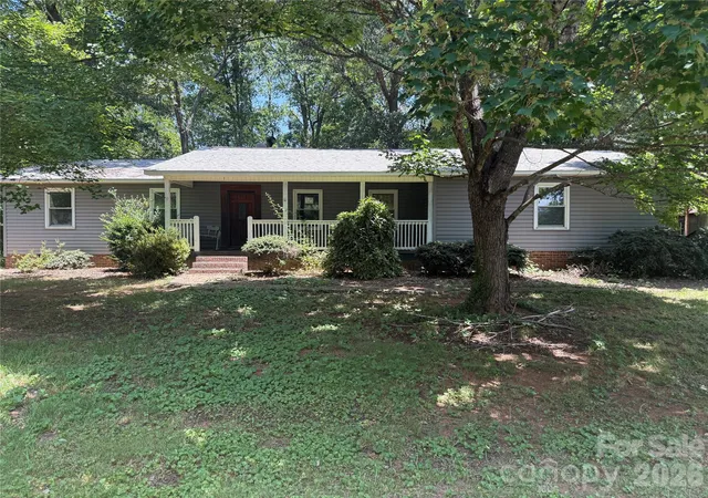 Homes for sale in Statesville, NC | 121 Brady Circle Rd, Statesville, NC 28625 | MLS# 4400356