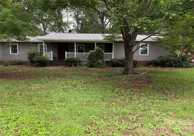 Homes for sale in Statesville, NC | 121 Brady Circle Rd, Statesville, NC 28625 | MLS# 4400356