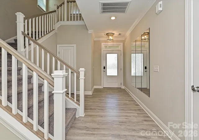 Photo 3 of Single family home for sale at 6320 Kennard Dr, Charlotte, NC 28216 | MLS# 4400358 | Listing updated on 2026-09-01