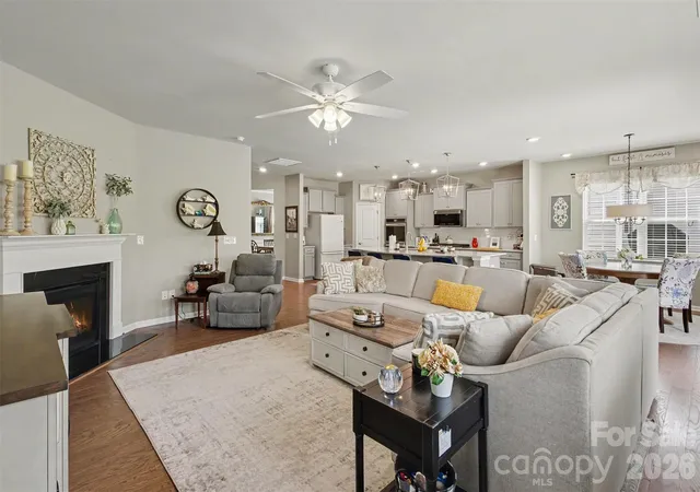 Photo 4 of Single family home for sale at 163 Abersham Dr, Mooresville, NC 28115 | MLS# 4400365 | Listing updated on 2026-09-26