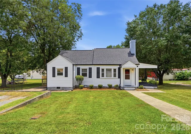 Homes for sale in Kings Mountain, NC | 1203 W Gold Street Ext, Kings Mountain, NC 28086 | MLS# 4400384