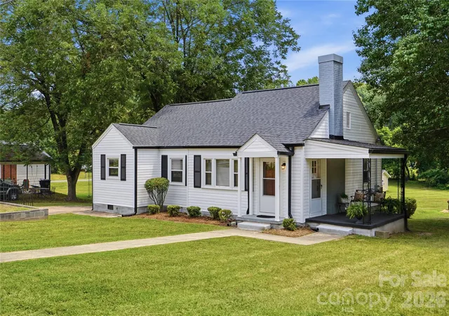 Homes for sale in Kings Mountain, NC | 1203 W Gold Street Ext, Kings Mountain, NC 28086 | MLS# 4400384