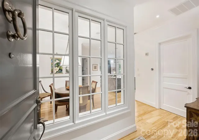 4th image of 241 Queens Rd, Charlotte, NC 28204 | MLS# 4400398