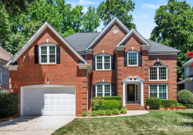 Photo 1 of Single family home for sale at 10110 Paradise Ridge Rd, Charlotte, NC 28277 | MLS# 4400401 | Listing updated on 2026-10-02