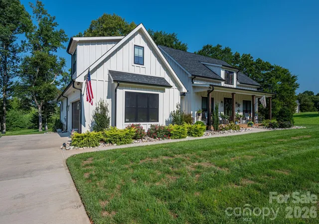 Photo 1 of Single family home for sale at 1877 Cline Farm Rd, Lincolnton, NC 28092 | MLS# 4400423 | Listing updated on 2026-08-17