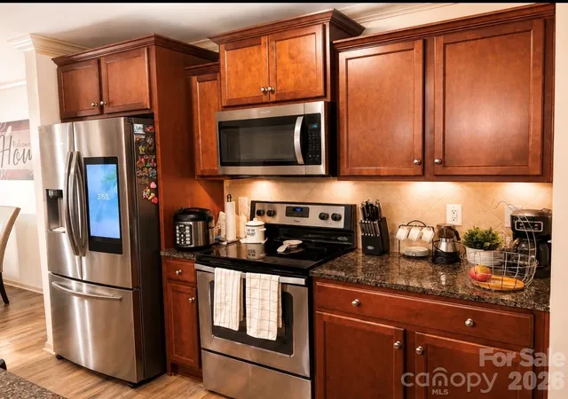 Photo 3 of Single family home for sale at 413 Peachtree Rd, Charlotte, NC 28216 | MLS# 4400432 | Listing updated on 2026-08-15