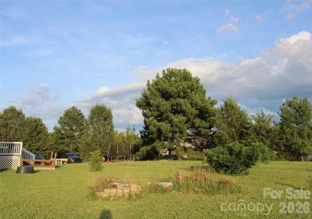 Photo 2 of Single family home for sale at 104 Waynes Pl, Kings Mountain, NC 28086 | MLS# 4400434 | Listing updated on 2026-09-22