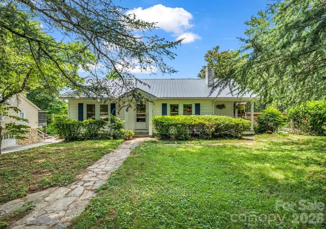Photo 1 of Single family home for sale at 555 State St, Marion, NC 28752 | MLS# 4400439 | Listing updated on 2026-09-05