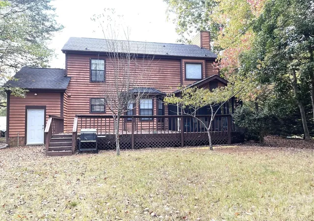 Photo 3 of Single family home for sale at 7037 Cambridge Ct, Fort Mill, SC 29708 | MLS# 4400442 | Listing updated on 2026-10-03