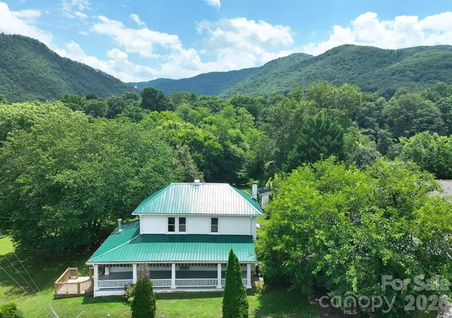 Homes for sale in Hot Springs, NC | 82 Hill St, Hot Springs, NC 28743 | MLS# 4400452