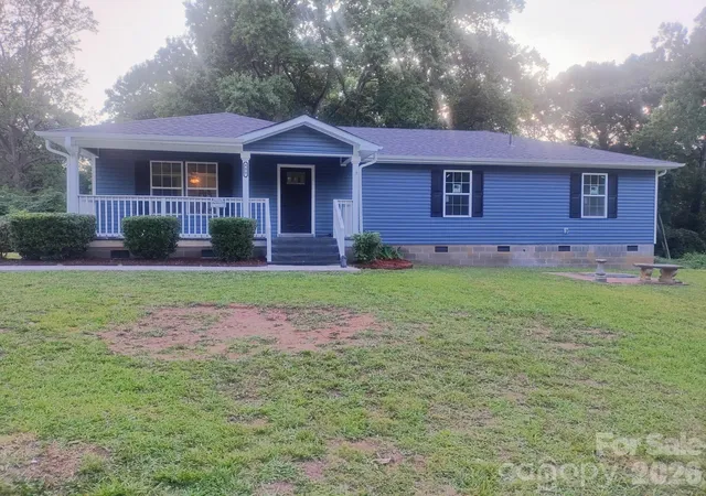 Photo 1 of Single family home for sale at 409 Redding St, Gastonia, NC 28054 | MLS# 4400455 | Listing updated on 2026-08-20