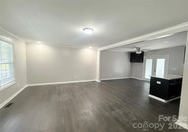 Photo 2 of Single family home for sale at 409 Redding St, Gastonia, NC 28054 | MLS# 4400455 | Listing updated on 2026-08-20