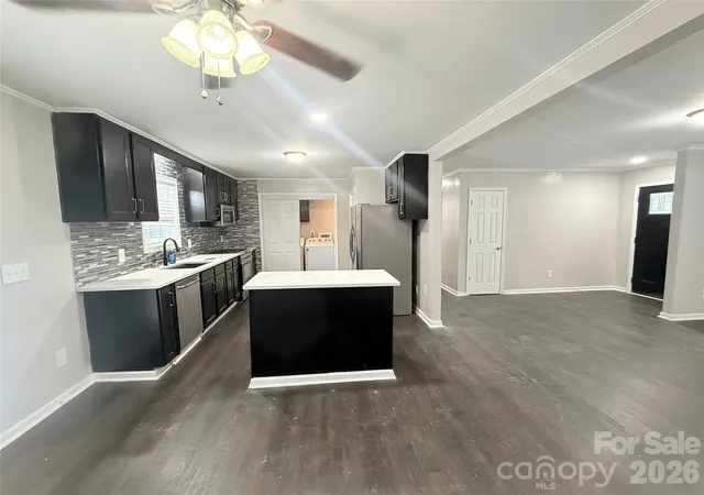 Photo 3 of Single family home for sale at 409 Redding St, Gastonia, NC 28054 | MLS# 4400455 | Listing updated on 2026-08-20