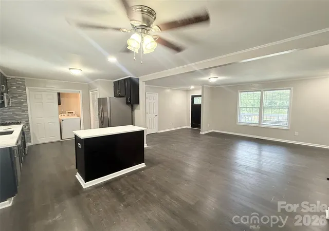 Photo 4 of Single family home for sale at 409 Redding St, Gastonia, NC 28054 | MLS# 4400455 | Listing updated on 2026-08-20