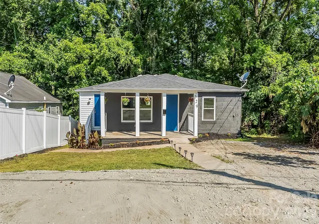 1st image of 529 Nw Stage St, Lenoir, NC 28645 | MLS# 4400462