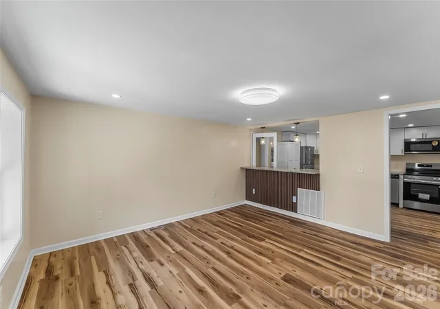 5th image of 529 Nw Stage St, Lenoir, NC 28645 | MLS# 4400462