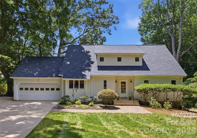 Photo 1 of Single family home for sale at 2216 Holly Ln, Shelby, NC 28150 | MLS# 4400464 | Listing updated on 2026-07-19