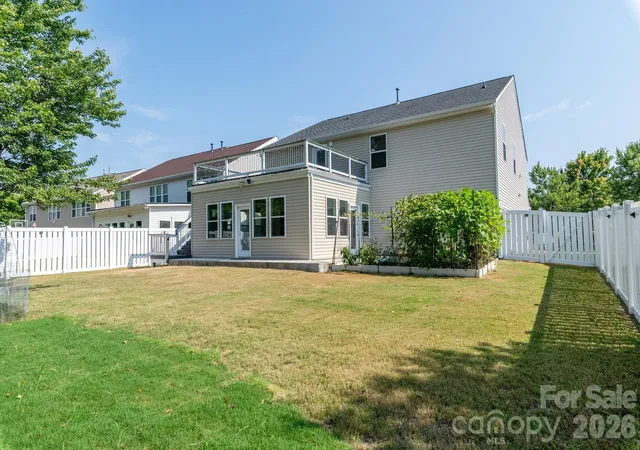 Photo 4 of Single family home for sale at 8212 Ruby Valley Rd, Charlotte, NC 28277 | MLS# 4400467 | Listing updated on 2026-09-21