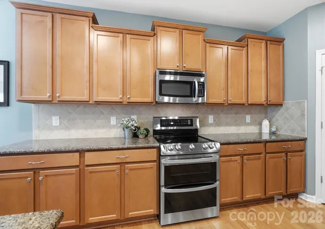 Homes for sale in Matthews, NC | 3715 Franklin Meadows Dr, Matthews, NC 28105 | MLS# 4400468