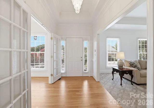 Photo 3 of Single family home for sale at 4024 Wild Nursery Ct, Charlotte, NC 28215 | MLS# 4400472 | Listing updated on 2026-08-21