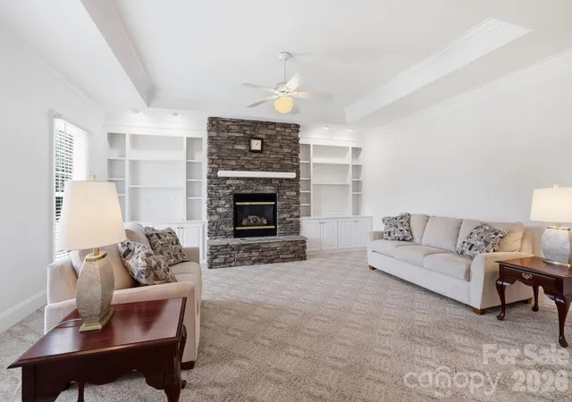Photo 4 of Single family home for sale at 4024 Wild Nursery Ct, Charlotte, NC 28215 | MLS# 4400472 | Listing updated on 2026-08-21