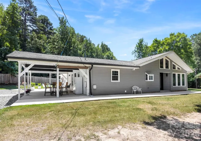 Homes for sale in Marshville, NC | 6309 Landsford Rd, Marshville, NC 28103 | MLS# 4400473