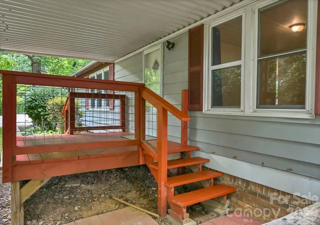 2nd image of 10 Canyon Cvs, Candler, NC 28715 | MLS# 4400495