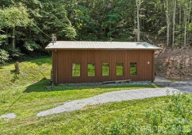 1st image of 323 Mccurrey Rd, Burnsville, NC 28714 | MLS# 4400496