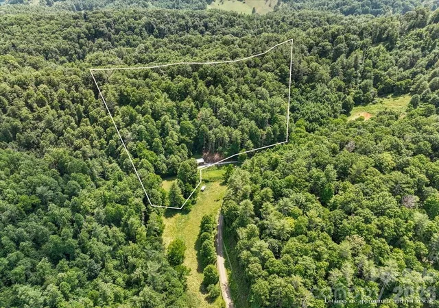 4th image of 323 Mccurrey Rd, Burnsville, NC 28714 | MLS# 4400496