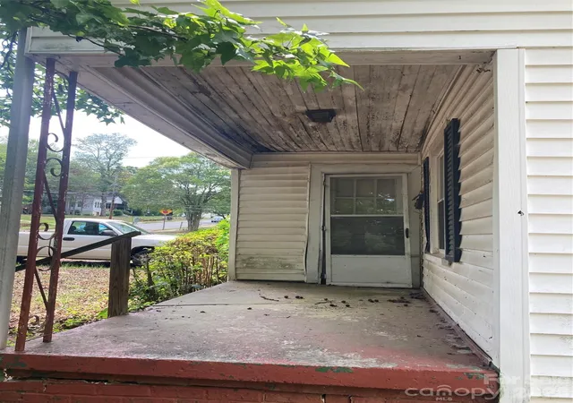 Homes for sale in Salisbury, NC | 631 Elm St, Salisbury, NC 28144 | MLS# 4400501