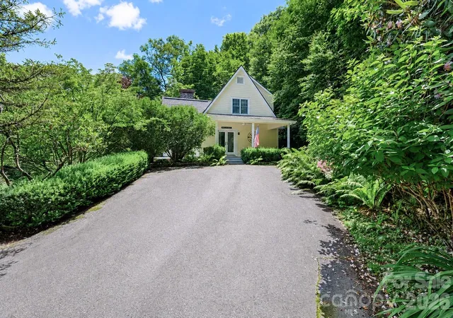 Photo 1 of Single family home for sale at 315 Green Hl Woods, Blowing Rock, NC 28605 | MLS# 4400512 | Listing updated on 2026-09-05
