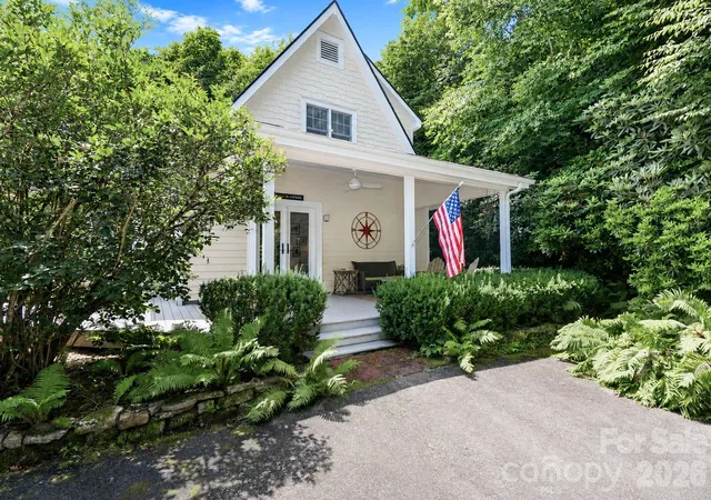 Photo 3 of Single family home for sale at 315 Green Hl Woods, Blowing Rock, NC 28605 | MLS# 4400512 | Listing updated on 2026-09-05