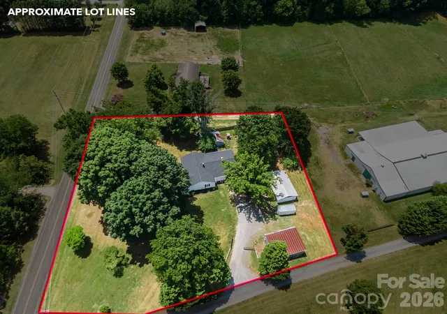 Homes for sale in Cherryville, NC | 610 Helton Rd, Cherryville, NC 28021 | MLS# 4400515