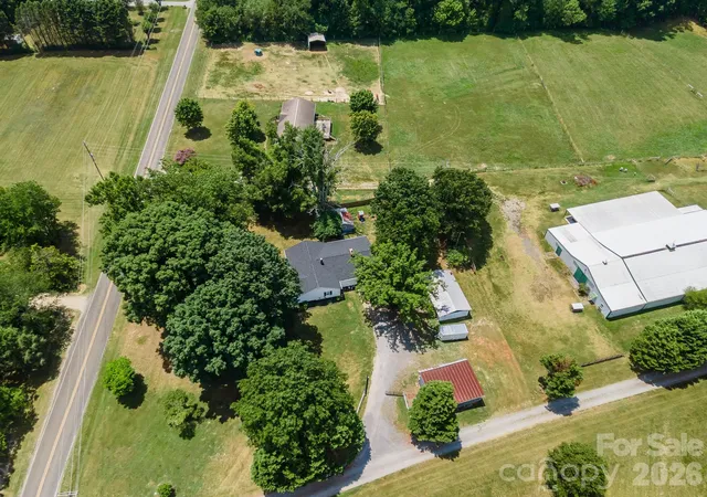 Homes for sale in Cherryville, NC | 610 Helton Rd, Cherryville, NC 28021 | MLS# 4400515